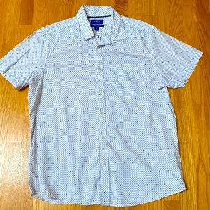 Men’s Apt. 9 Short-Sleeve Shirt! Like New!